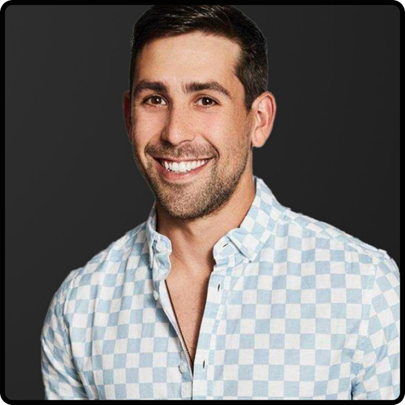 Headshot of Alex Lieberman, a LinkedIn influencer.