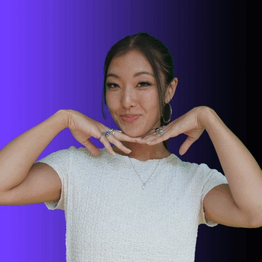 Headshot of Suha Cho, Content Creator Intern at NoGood.